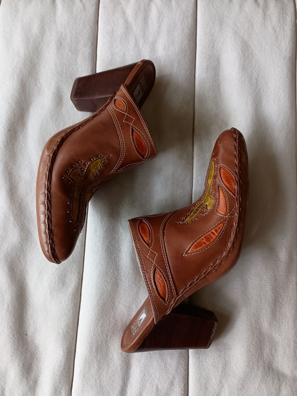 FRYE Women's Brown Leather Slide Mules with Yellow Accent_7